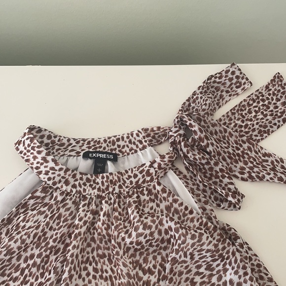 Express flowy sheer leopard print halter top - Picture 7 of 7
